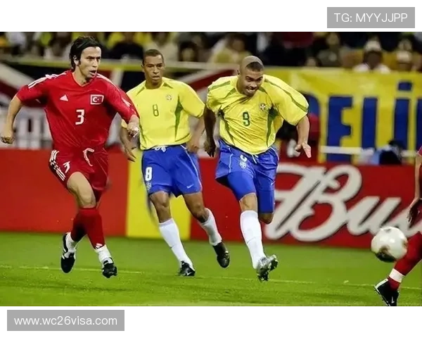 世界杯预选赛精彩瞬间集锦，回顾各国球队激烈角逐的经典比赛片段与精彩进球回放